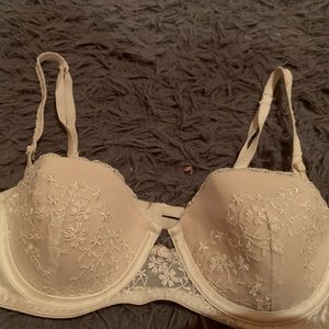 Three pack bras 36A , 32A, 34A